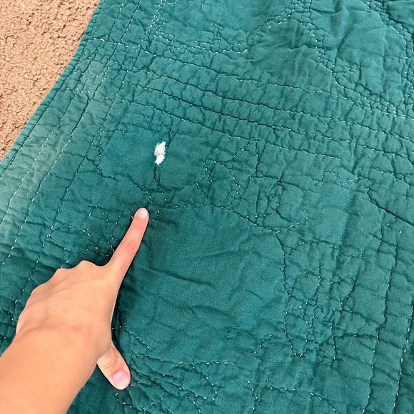 Vintage Impressions Green Floral Quilt Holiday Christmas Rips Stains 57.5" x 48" - Picture 12 of 14